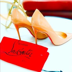 Christian Louboutin cream colour heels Authentic size 38 a classic
